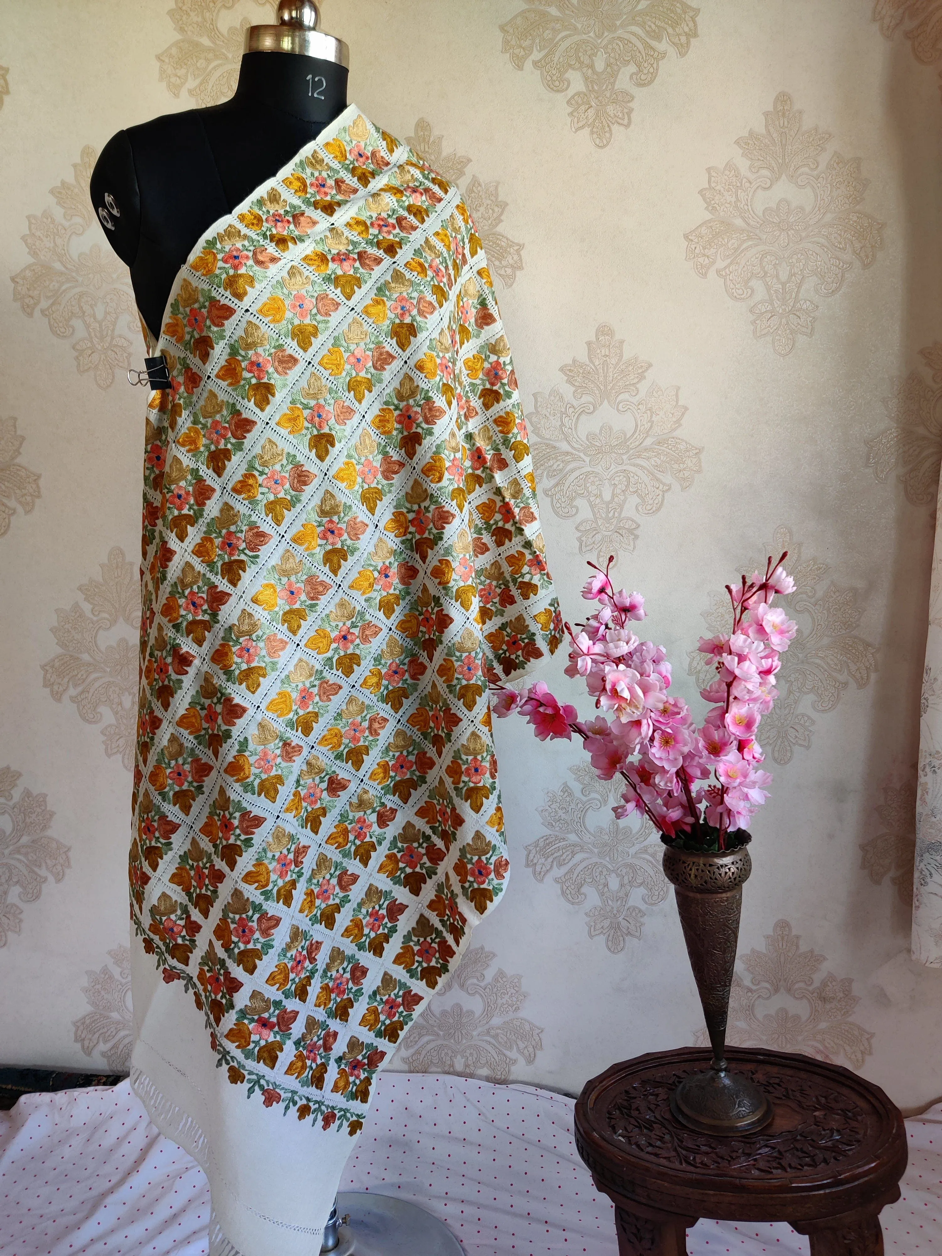 Chic Aari Cutwork Floral-Embroidered White Merino Wool Scarf