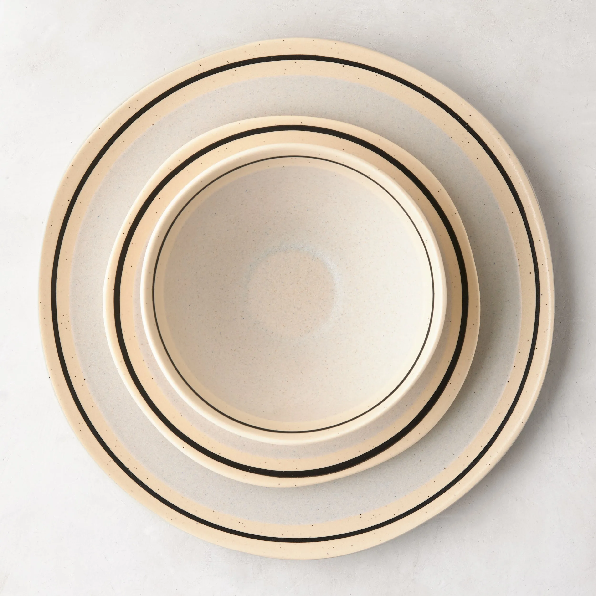 Diane Keaton   Hudson Grace Sketch Stoneware Individual Bowl