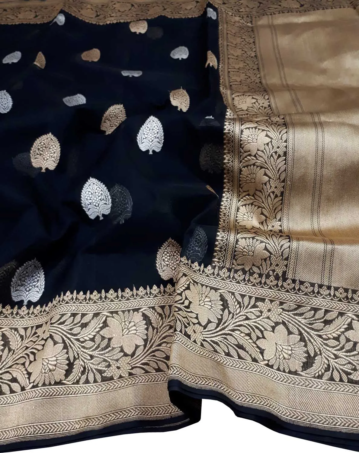 Elegant Black Banarasi Handloom Silk Saree