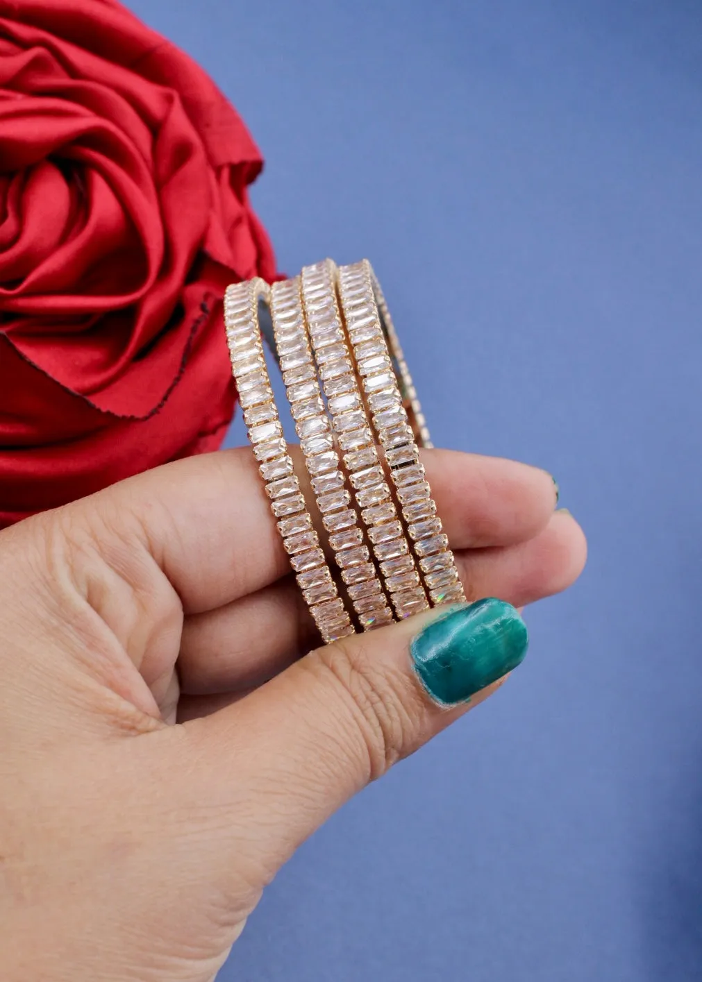 GLAMOROUS DIA BANGLES