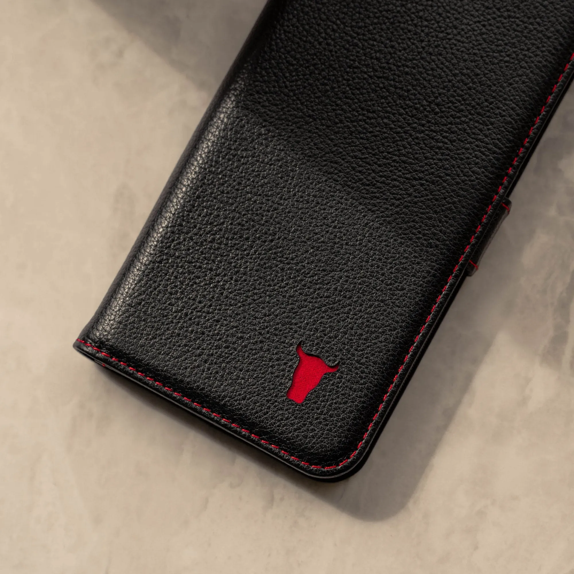 iPhone X / iPhone XS Leather Case (with Stand function)