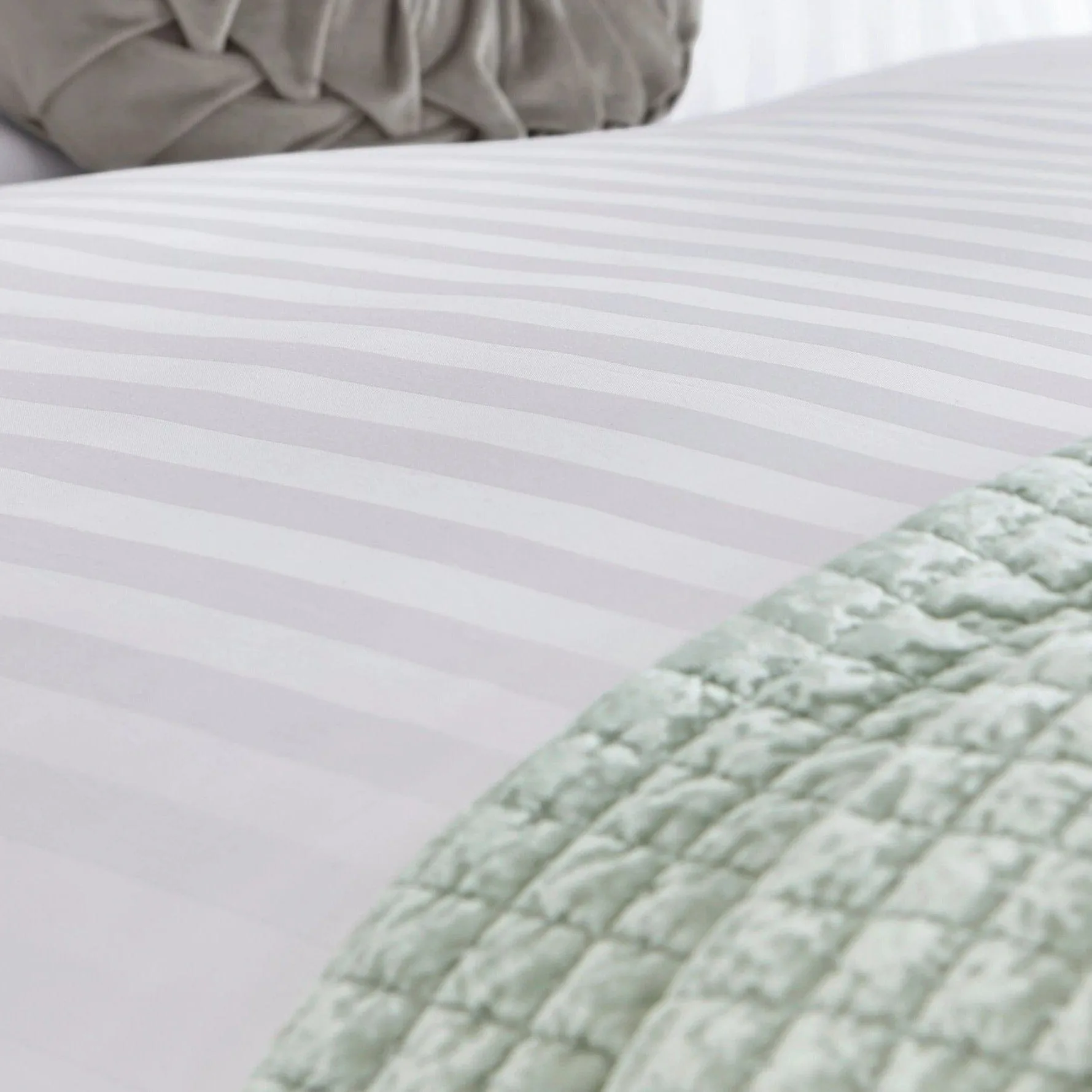 Laura Ashley White Shalford Duvet Cover And Pillowcase Set