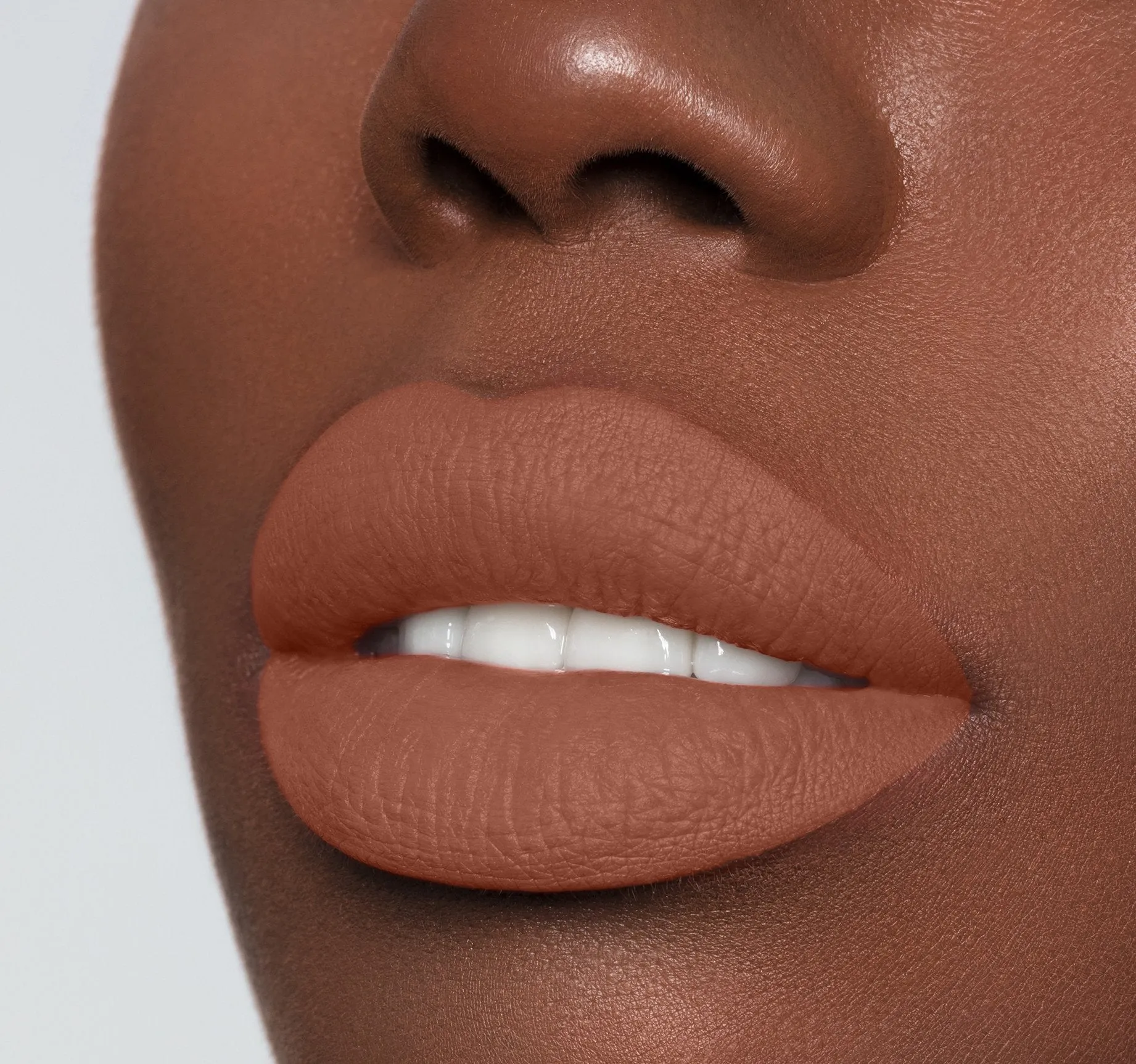 MEGA MATTE LIPSTICK - MAIN SQUEEZE