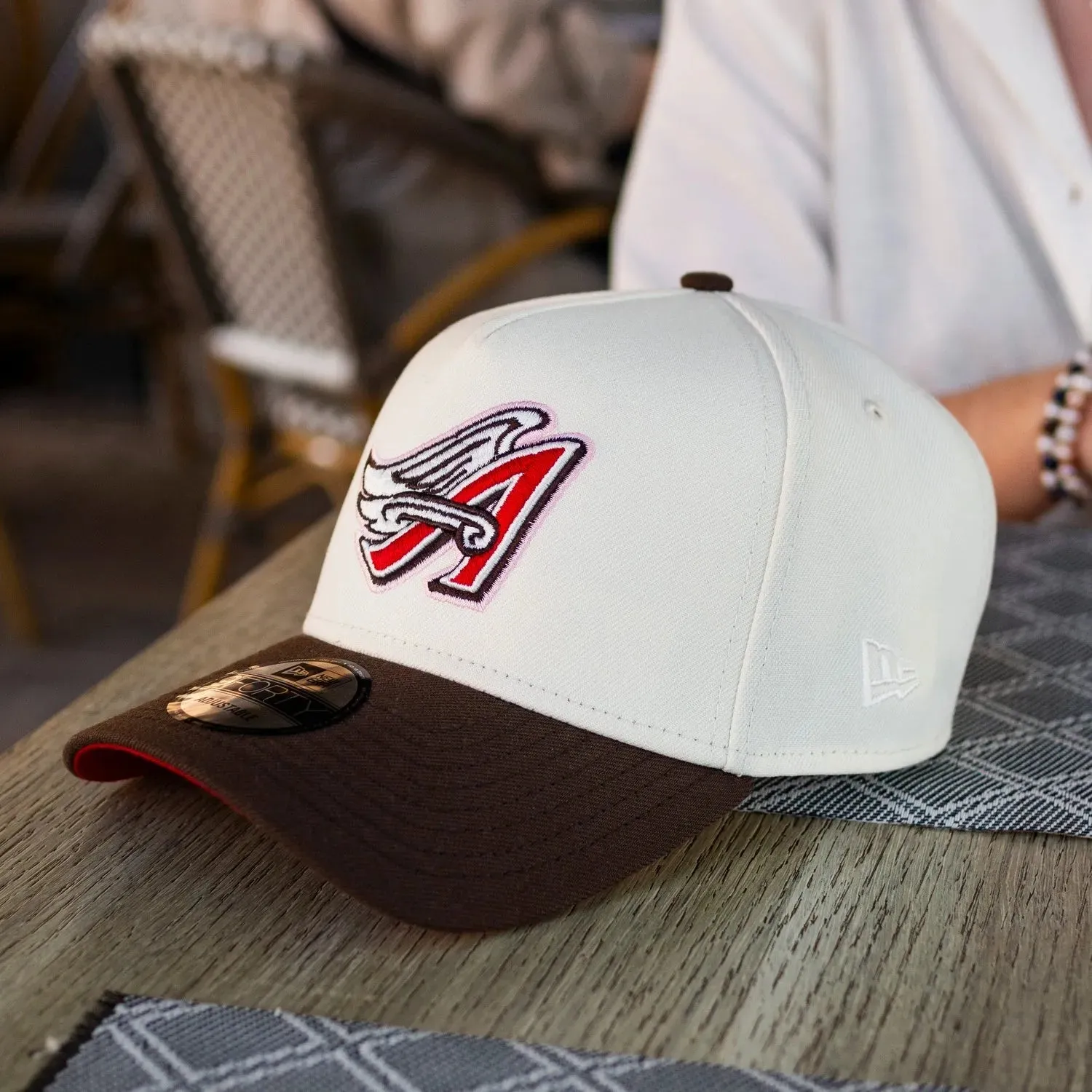NEW ERA 9FORTY A-FRAME ANAHEIM ANGELS 50TH ANNIVERSARY TWO TONE / SCARLET RED UV SNAPBACK