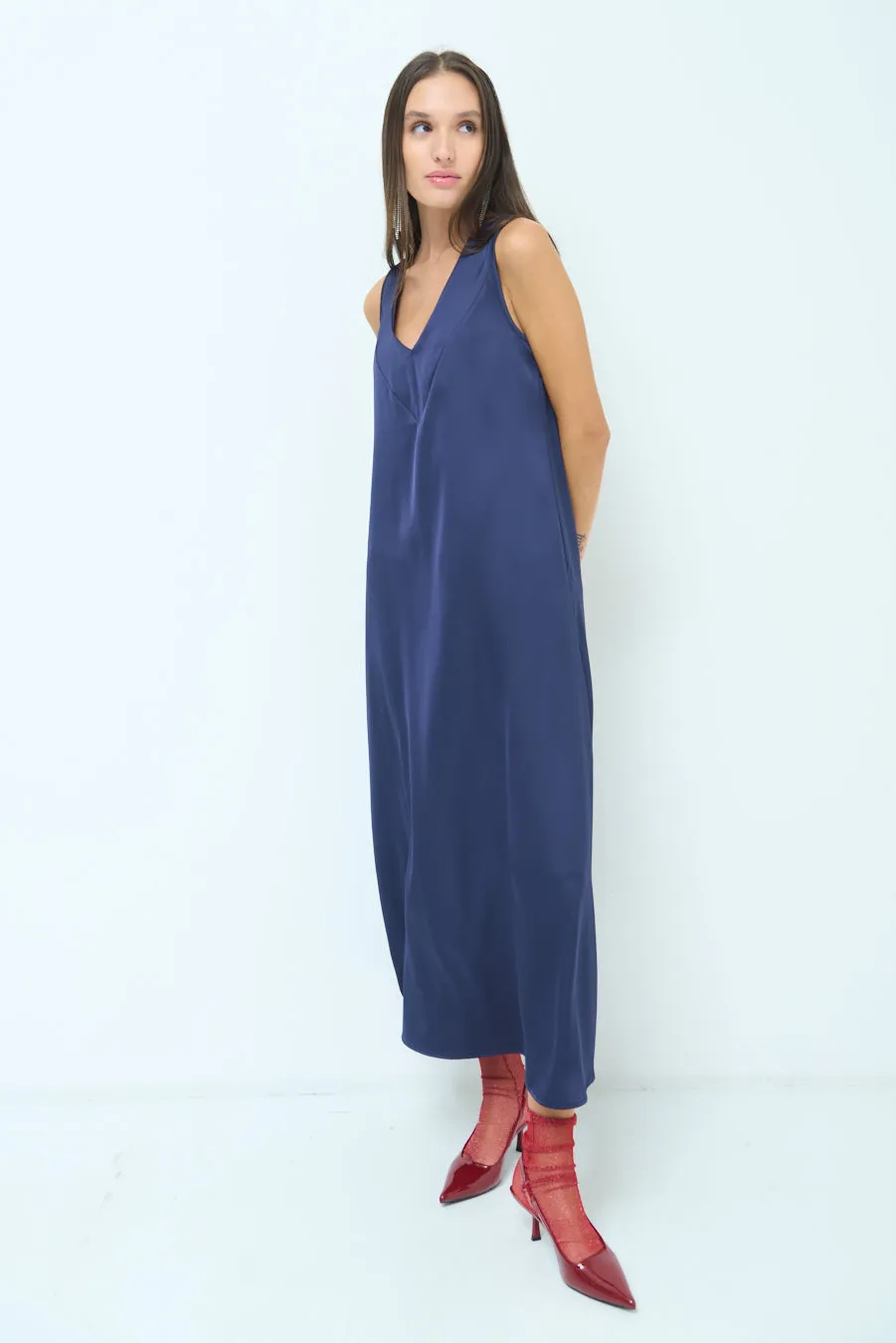 Satin sleeveless V-neck midi dress wholesale