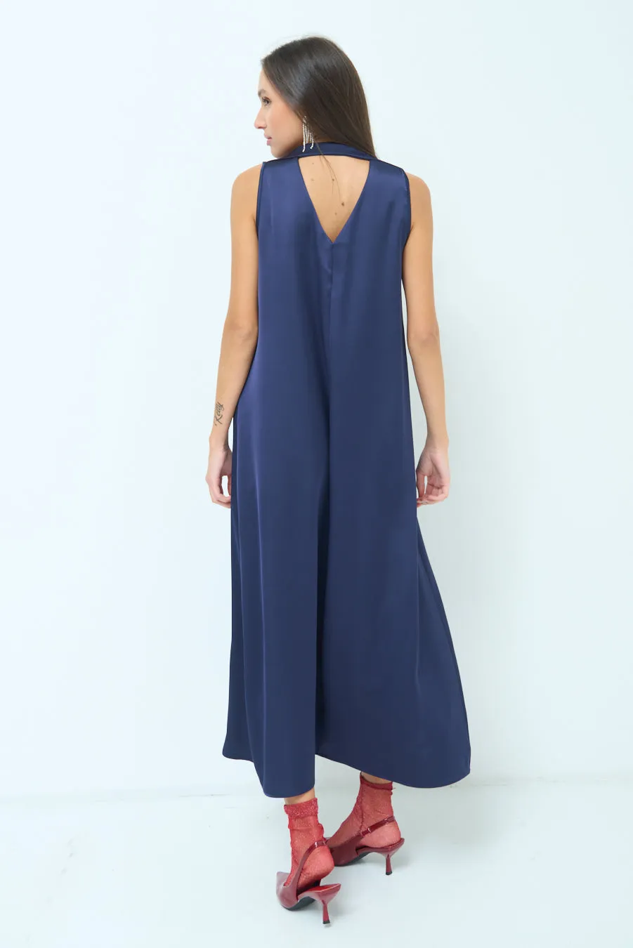 Satin sleeveless V-neck midi dress wholesale
