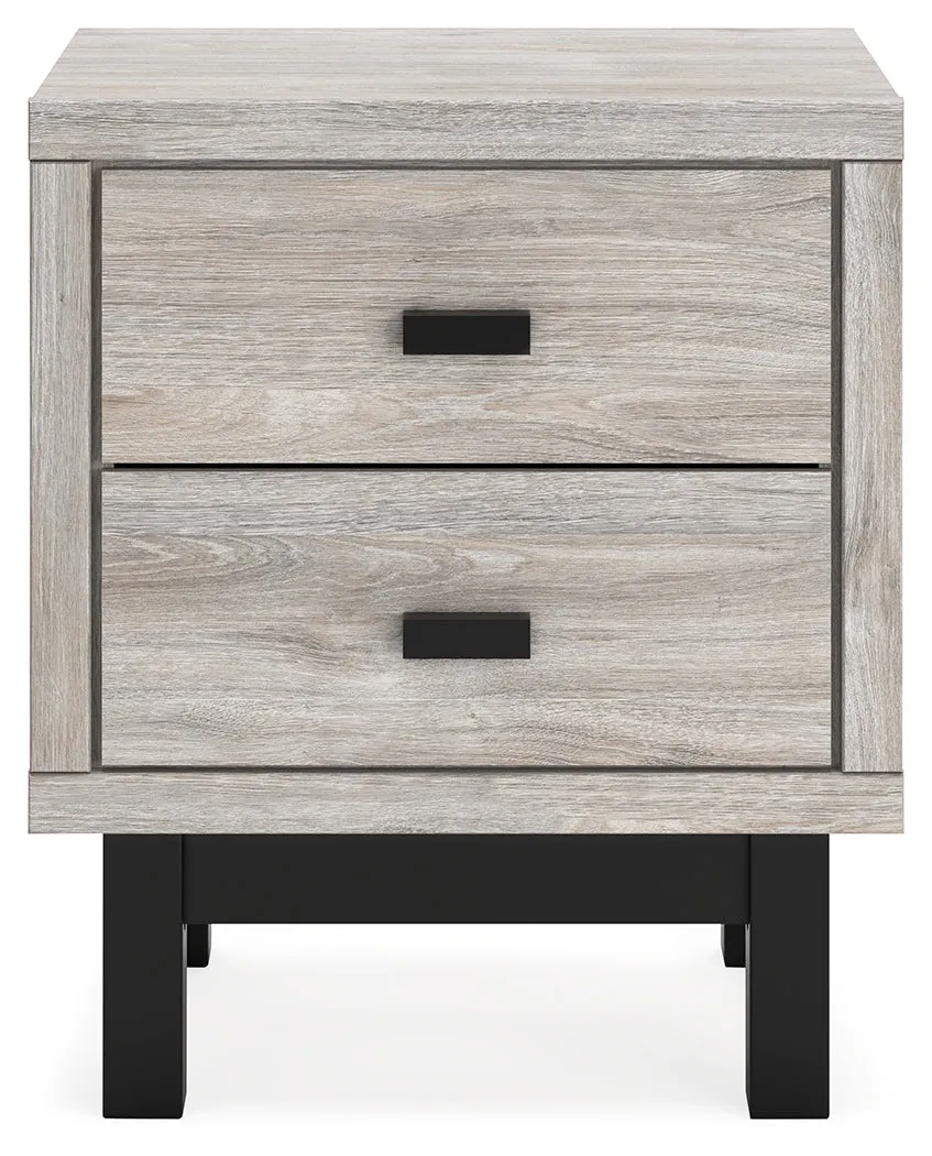 Vessalli King Panel Bed with Mirrored Dresser and 2 Nightstands in Gray