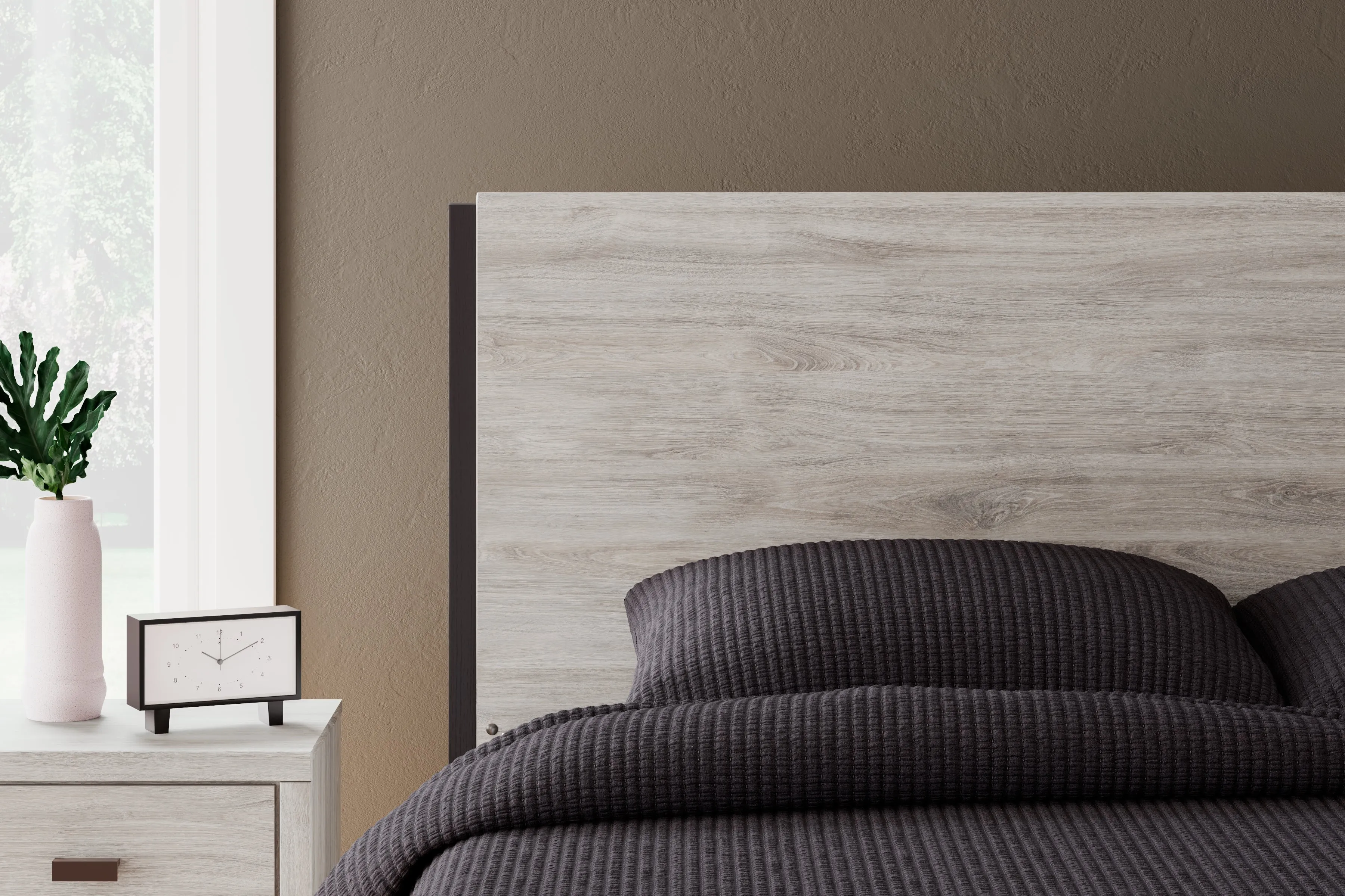 Vessalli King Panel Bed with Mirrored Dresser and 2 Nightstands in Gray