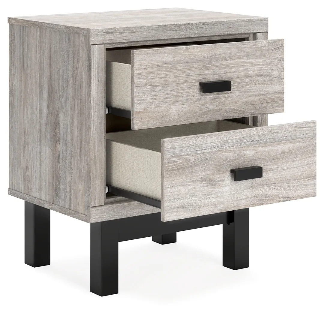 Vessalli King Panel Bed with Mirrored Dresser and 2 Nightstands in Gray